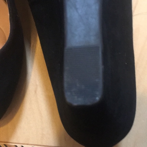 A New Day Faux Suede Wedges Size 10 - Picture 6 of 8